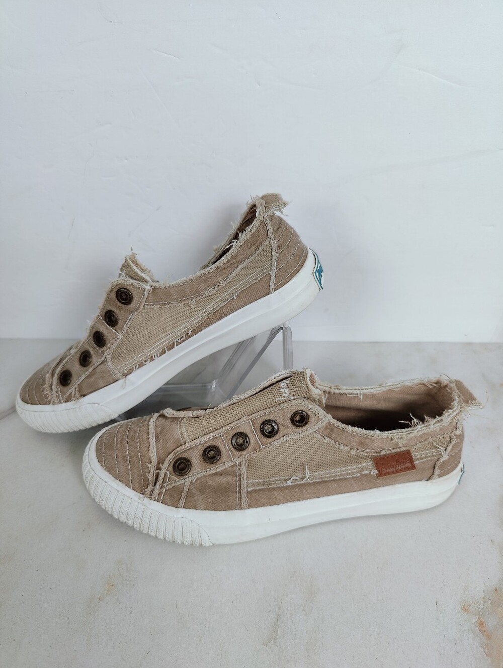 Blowfish Malibu Play Slip On Sneakers Desert Khaki Smoked Canvas, 7.5